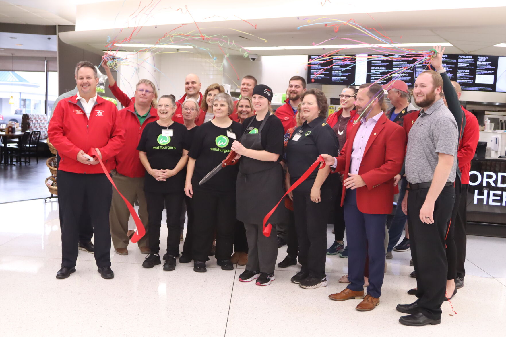 Hy Vee welcomes Wahlburgers