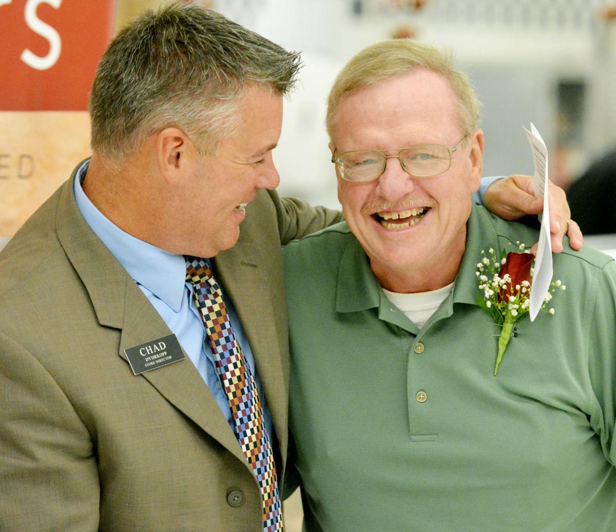 local hy vee employee honored with top award local local hy vee employee honored with top award local