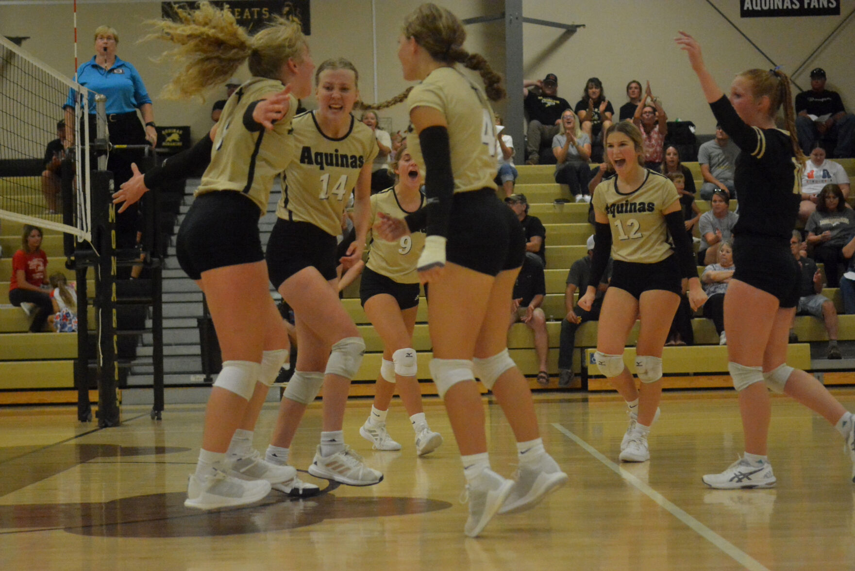 Monarchs volleyball making strides with inexperienced squad