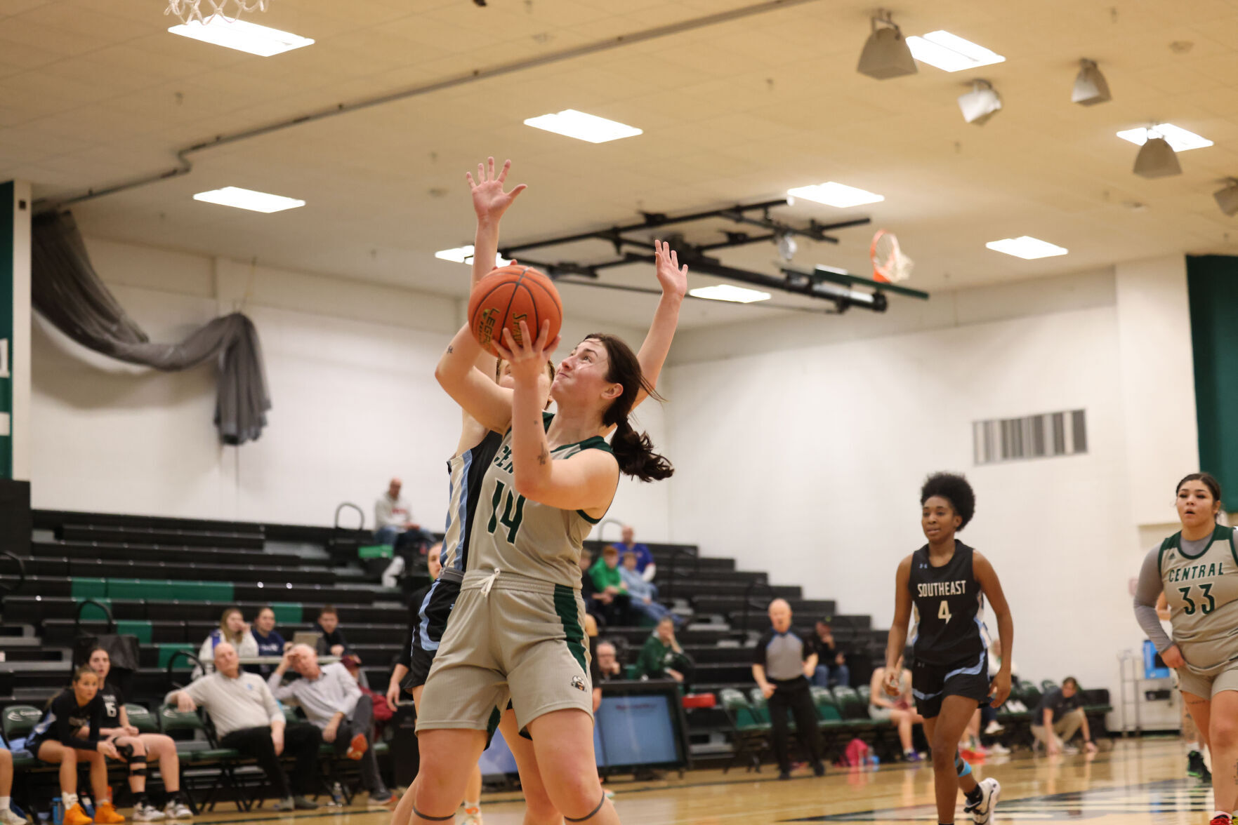 Raider women men basketball earn wins over Southeast CC