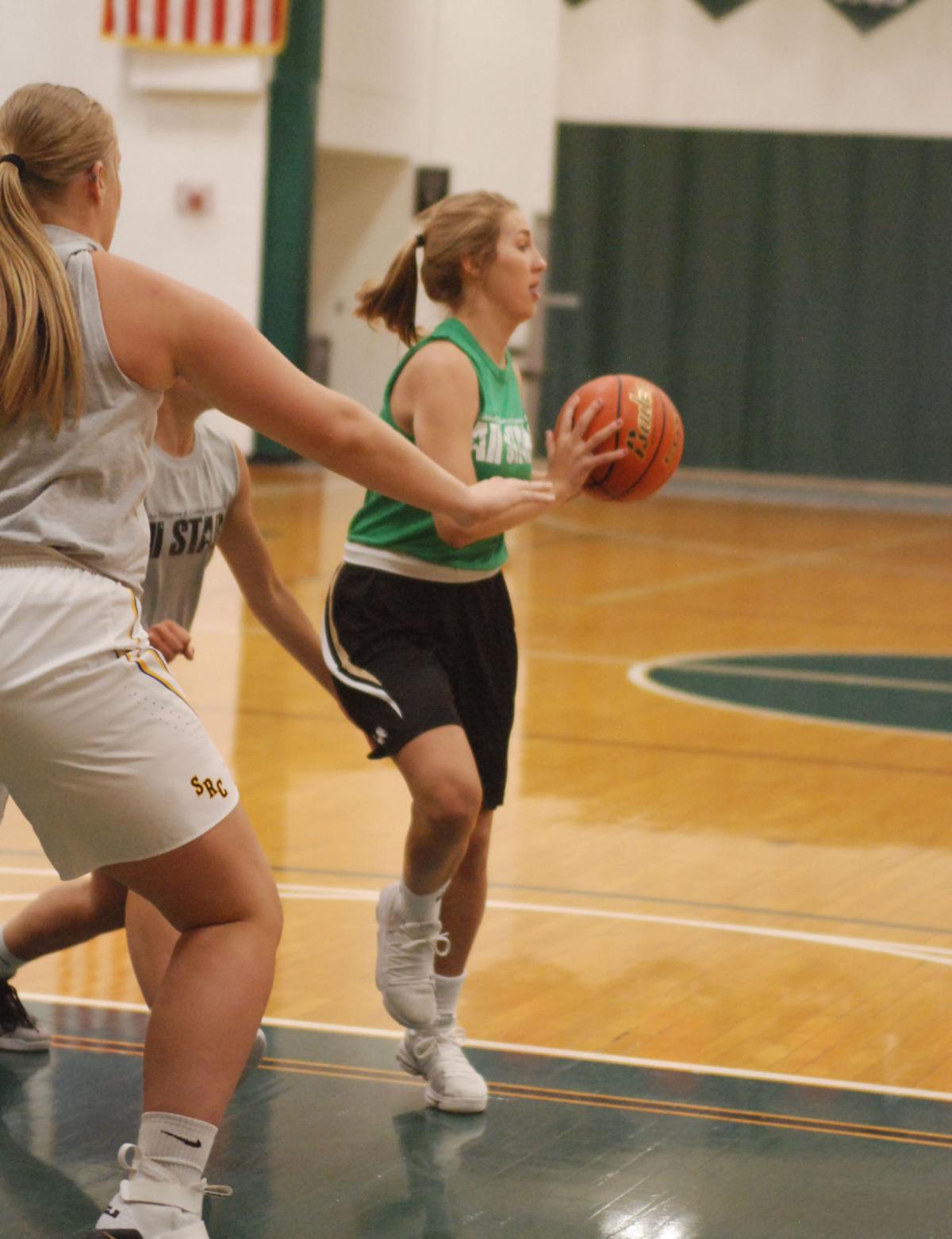 Scouts Monarchs Basketball Players Participate In All Star Game