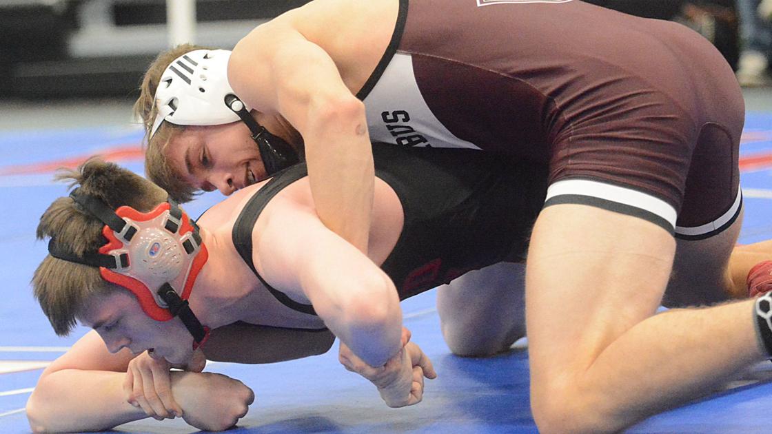 Discoverers unbeaten in Nebraska Duals Wrestling