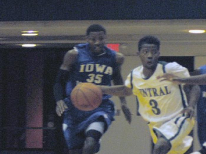 Raiders Fall Short Of Upset Bid 86 79 College Columbustelegram Com