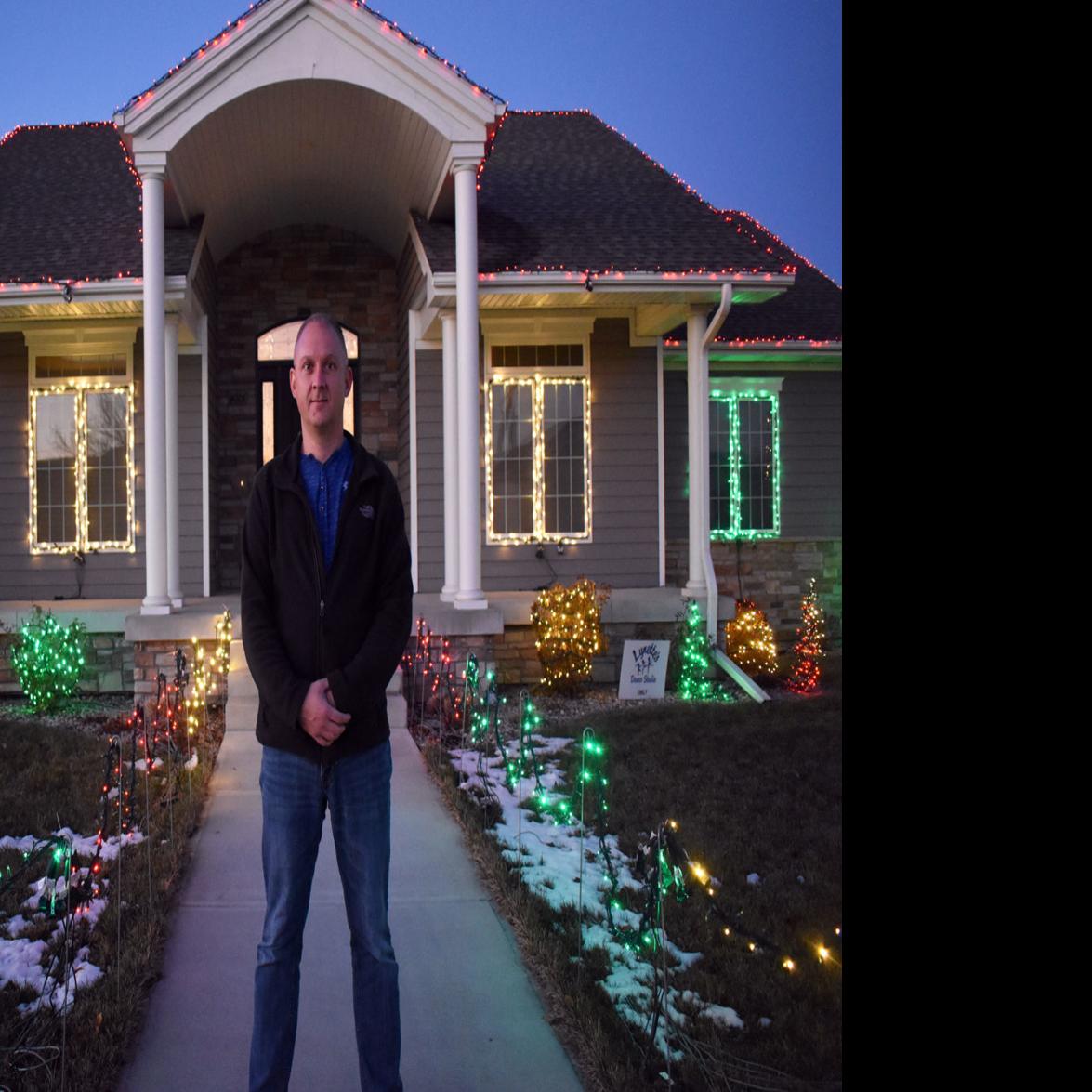 Lighting Up With Christmas Spirit Local Columbustelegram Com