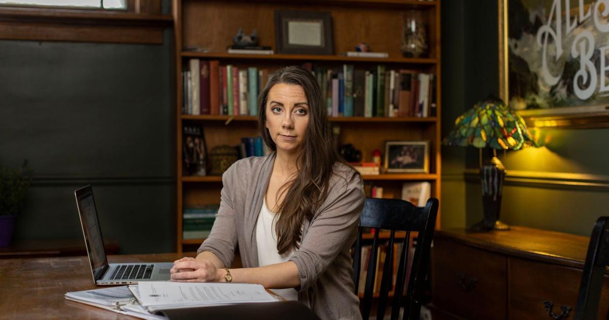 INDIANA NEWS: Court rules state law violates Hoosier death doula's free speech