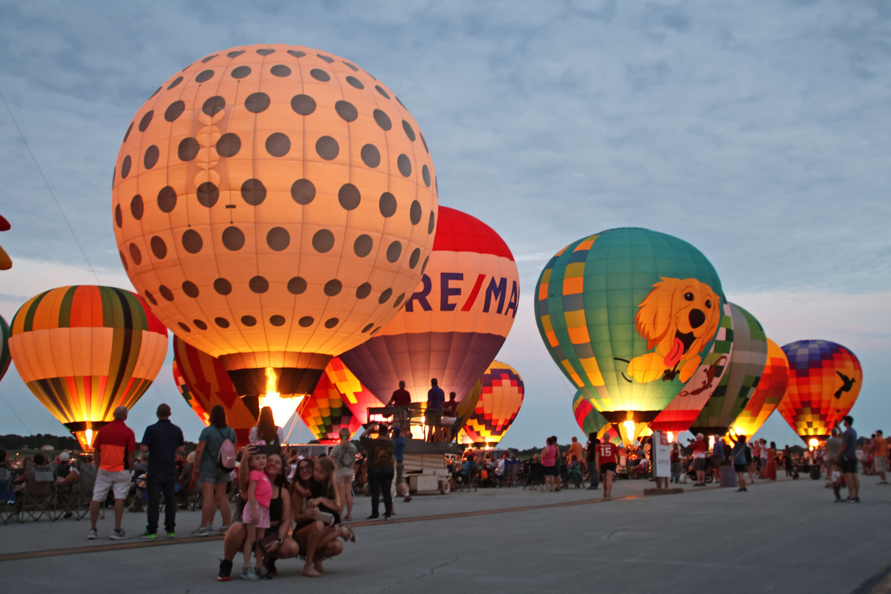 Families enjoy annual balloon event | Local News | commercial-news.com