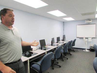 Danville Businesses Trying To Keep Employees On Payrolls Local News Commercial News Com