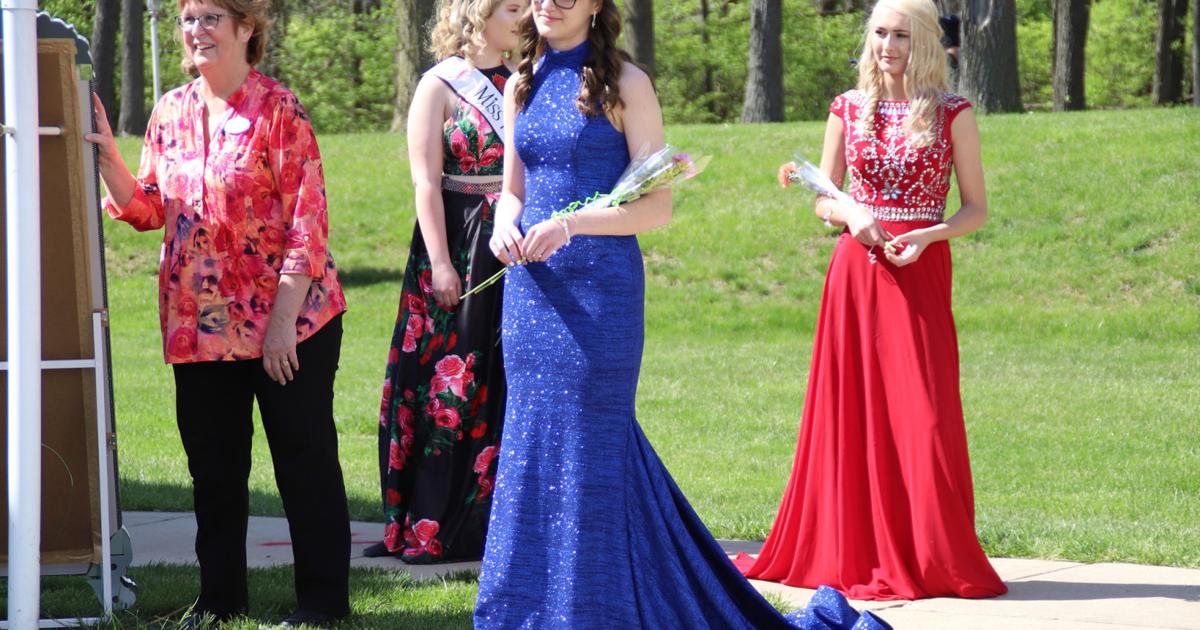 Graduation Ban Area districts deal with state's graduation ban | Local News ...