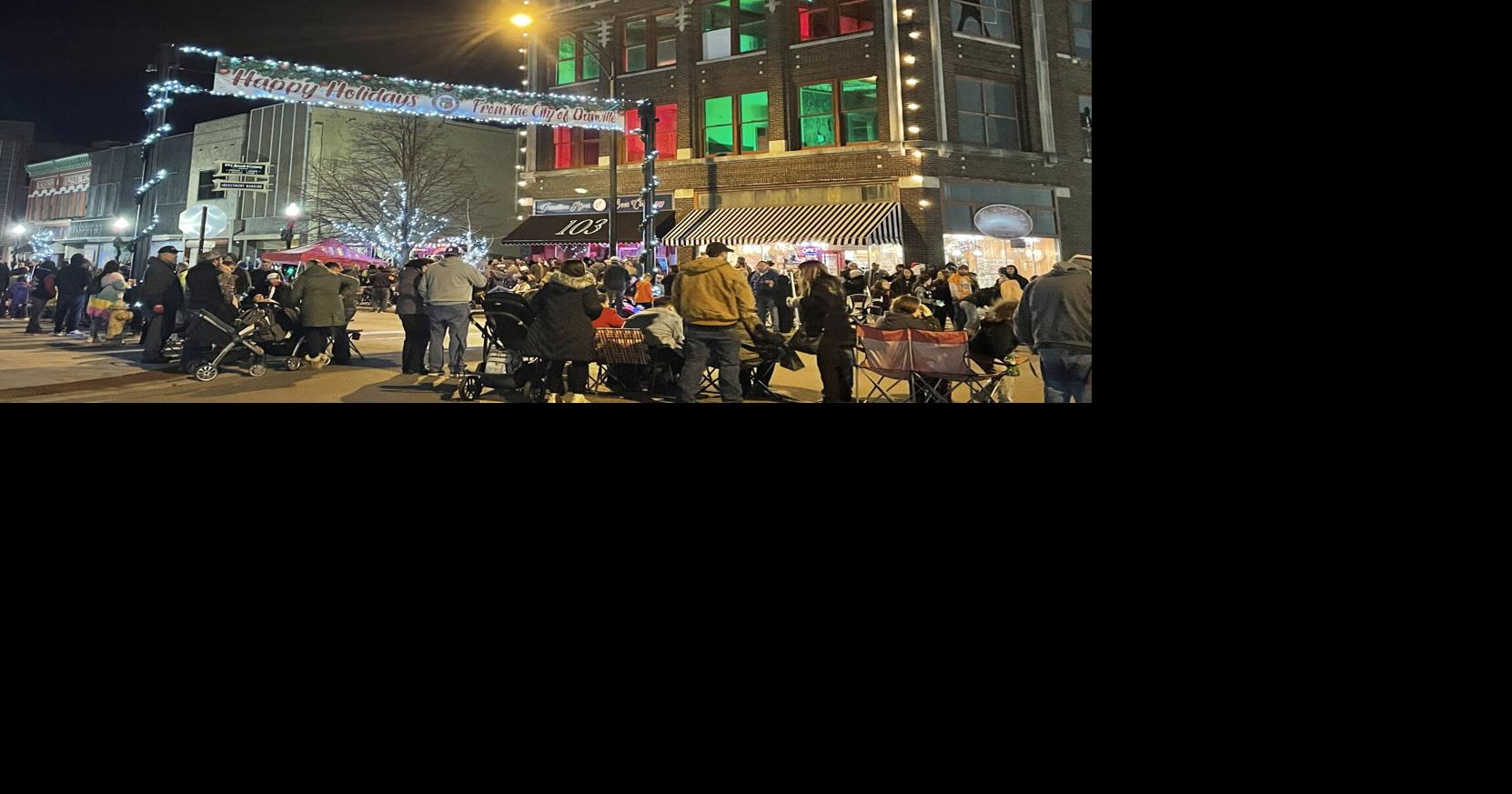City crews prepared Downtown Danville for the holiday season | News ...