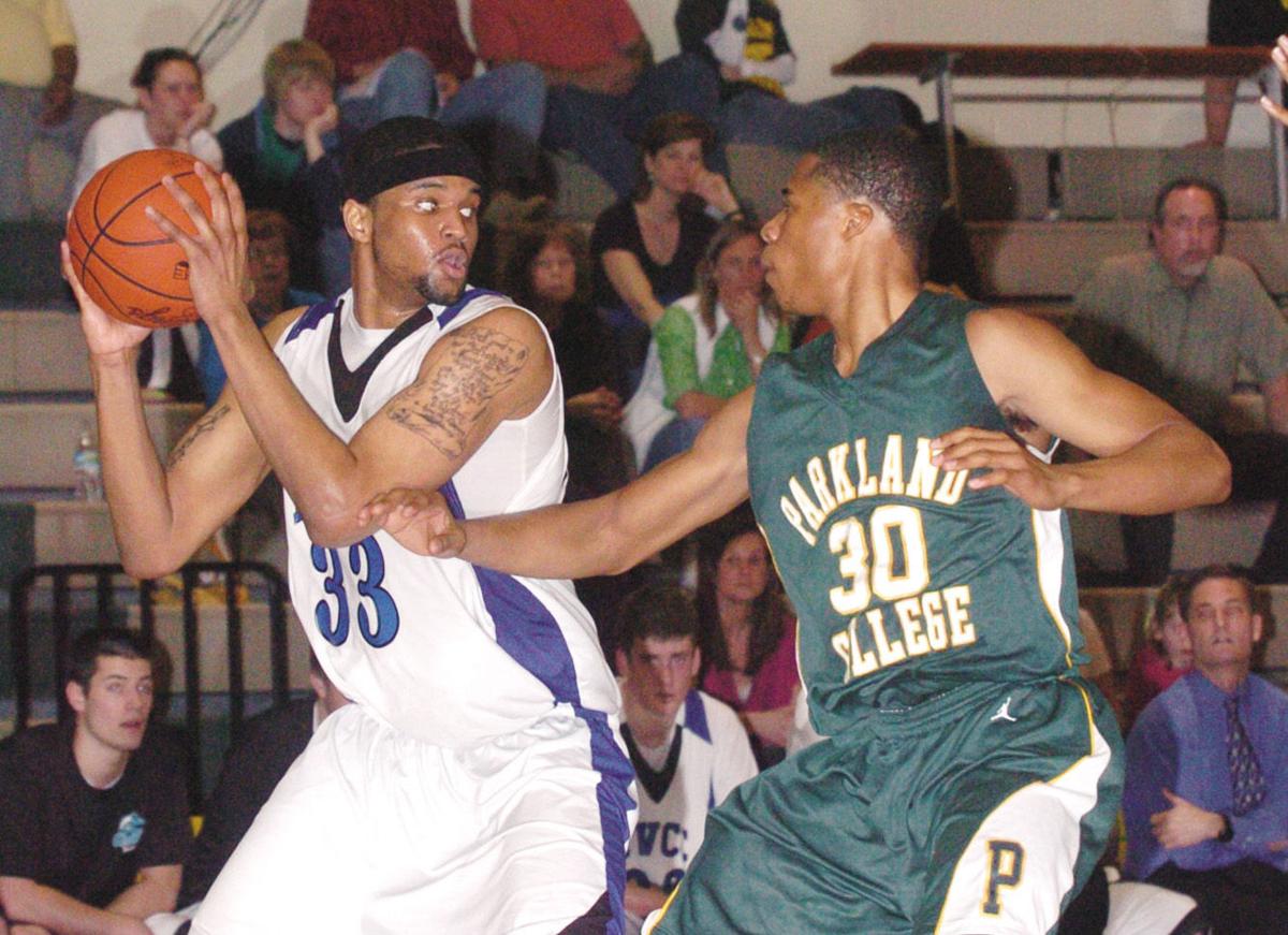 Cobras Get Past Hornets Archives Commercial News Com