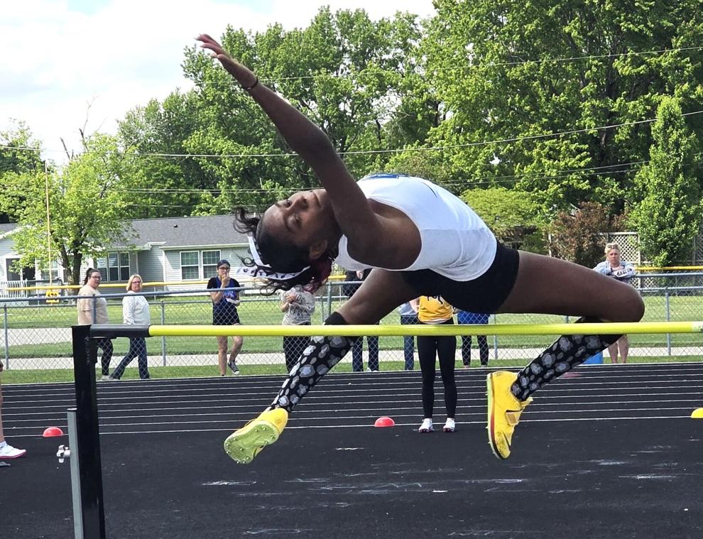 PREP GIRLS TRACK: BHRA wins sectional title
