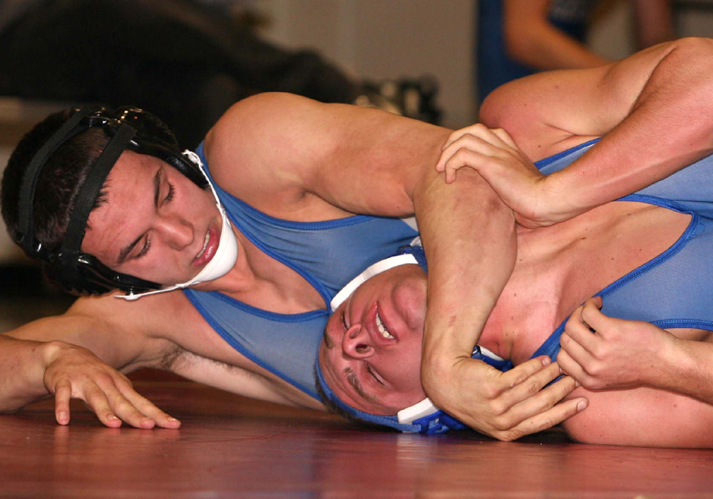 LOCAL ROUNDUP Seeger wrestlers take back invite title Sports commercial-news image