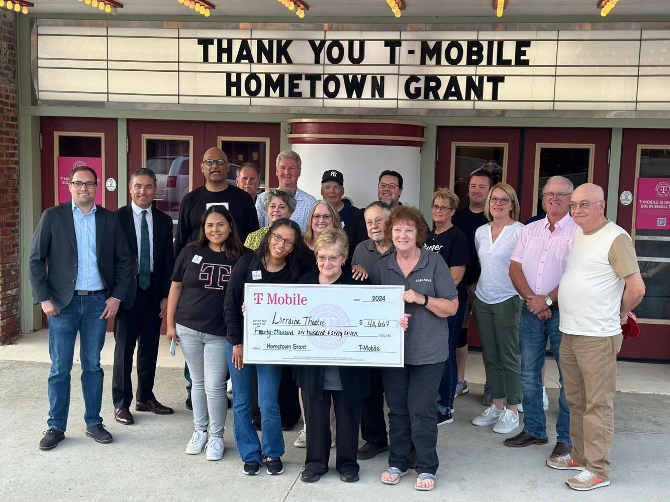 Hoopeston movie theater to begin showing first run movies Local News