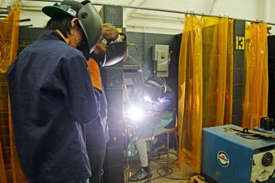 Dhs Welding Sparks Interest In Trades News Commercial News Com