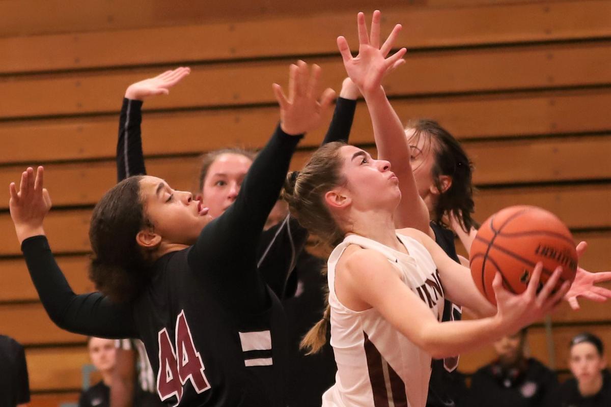 Danville Cruises Past Champaign Central Sports Commercial News Com
