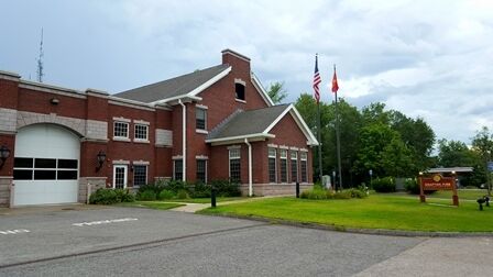 Grafton firefighters battle fire on Upton Street | Grafton ...
