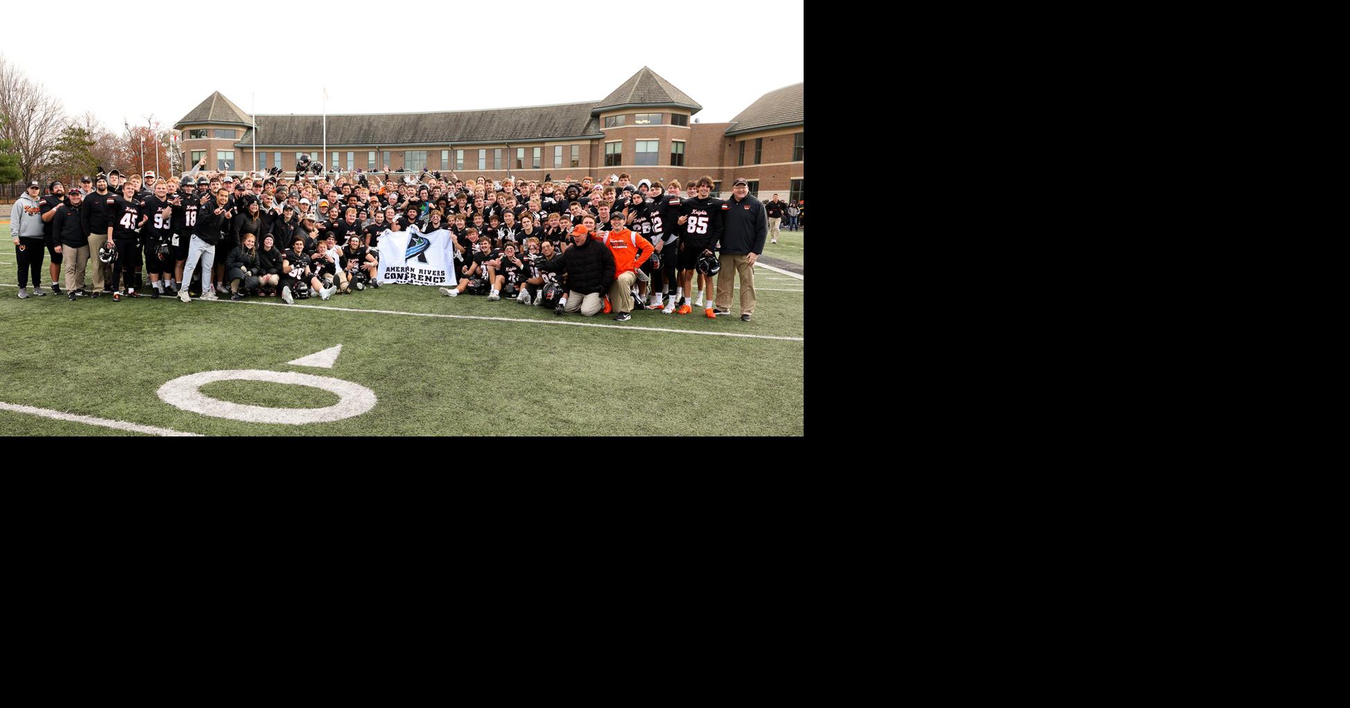 Wartburg football wins threepeat ARC title, NCAA D3 playoff bid