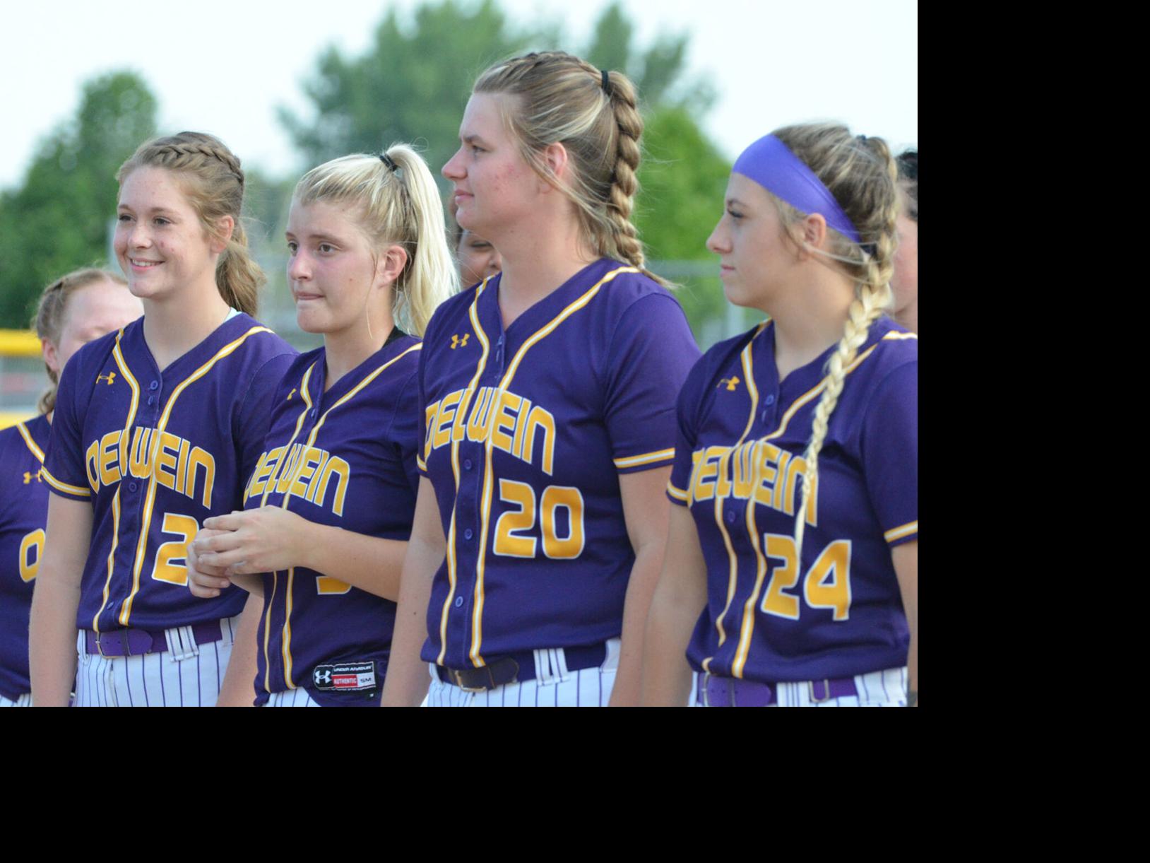 Oelwein Daily Register