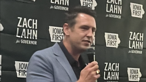 Lahn discussed education, data centers and Iowa roots during Waverly stop