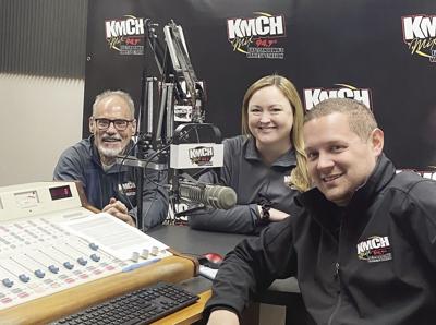 Roberts joins KMCH as show host, farm director