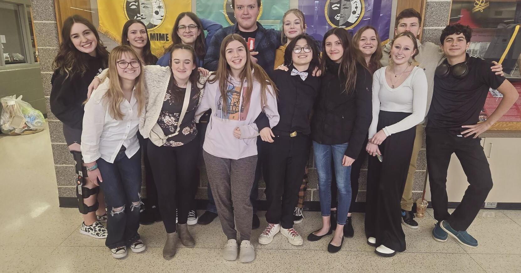 Oelwein, Starmont students advance to state speech - Vimarsana News