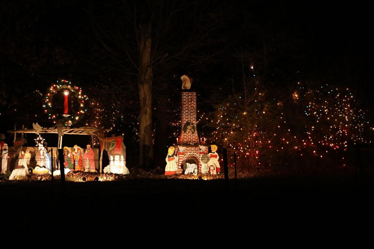 Vinton Iowa Christmas Light Display 2022 Kersten Christmas Light Display Will Shine For One Final Year | Vinton  Newspapers | Communitynewspapergroup.com