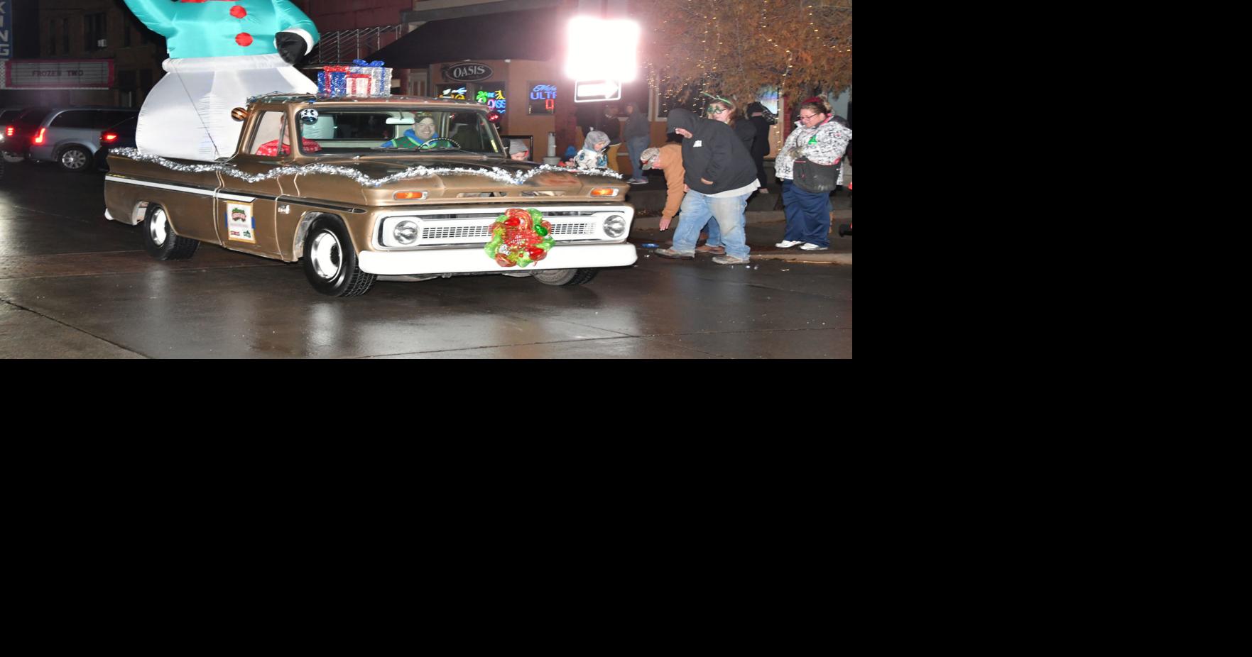 Vinton Christmas Parade 2022 Third Annual Belle Plaine Lighted Christmas Parade | Vinton Newspapers |  Communitynewspapergroup.com