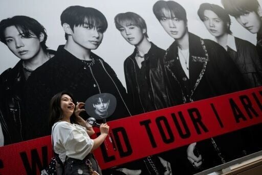 Japanese fans gather to welcome BTS on world tour | Nation
