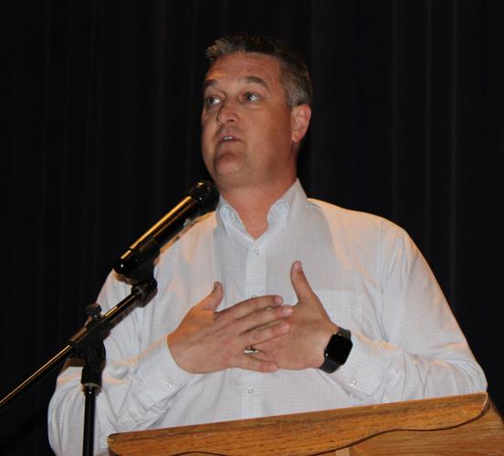 250513_wi_news_greenviewgraduation-img2