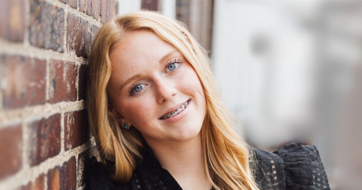 Macy Tiedt awarded 4-H Scholarship from Iowa 4-H Foundation