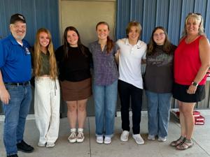V-S Key Club Officers Installed at Vinton Kiwanis Club Membership Picnic