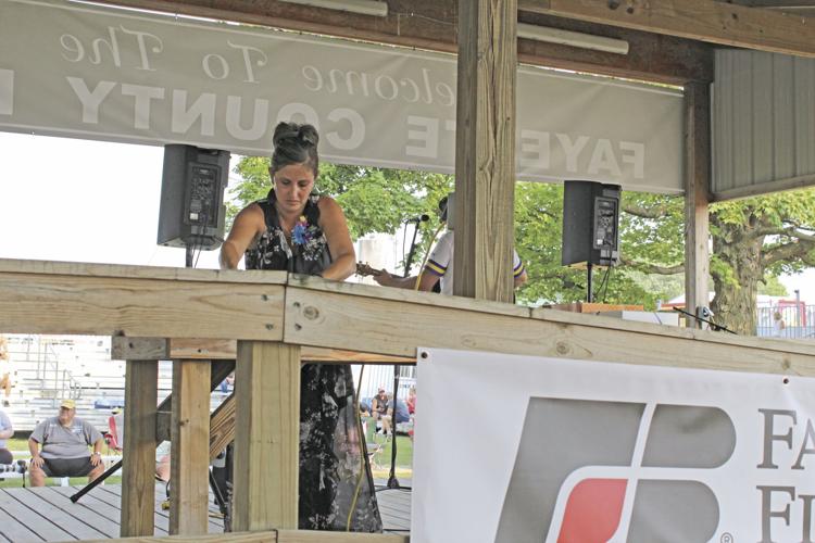 210804_ol_news_fair_larson_pies-img