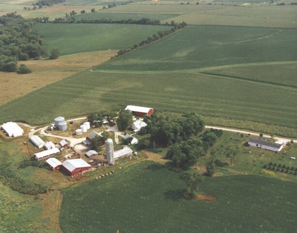 Devriendt Farm Oelwein farm chosen for USDA energy grant | Oelwein Daily Register ...