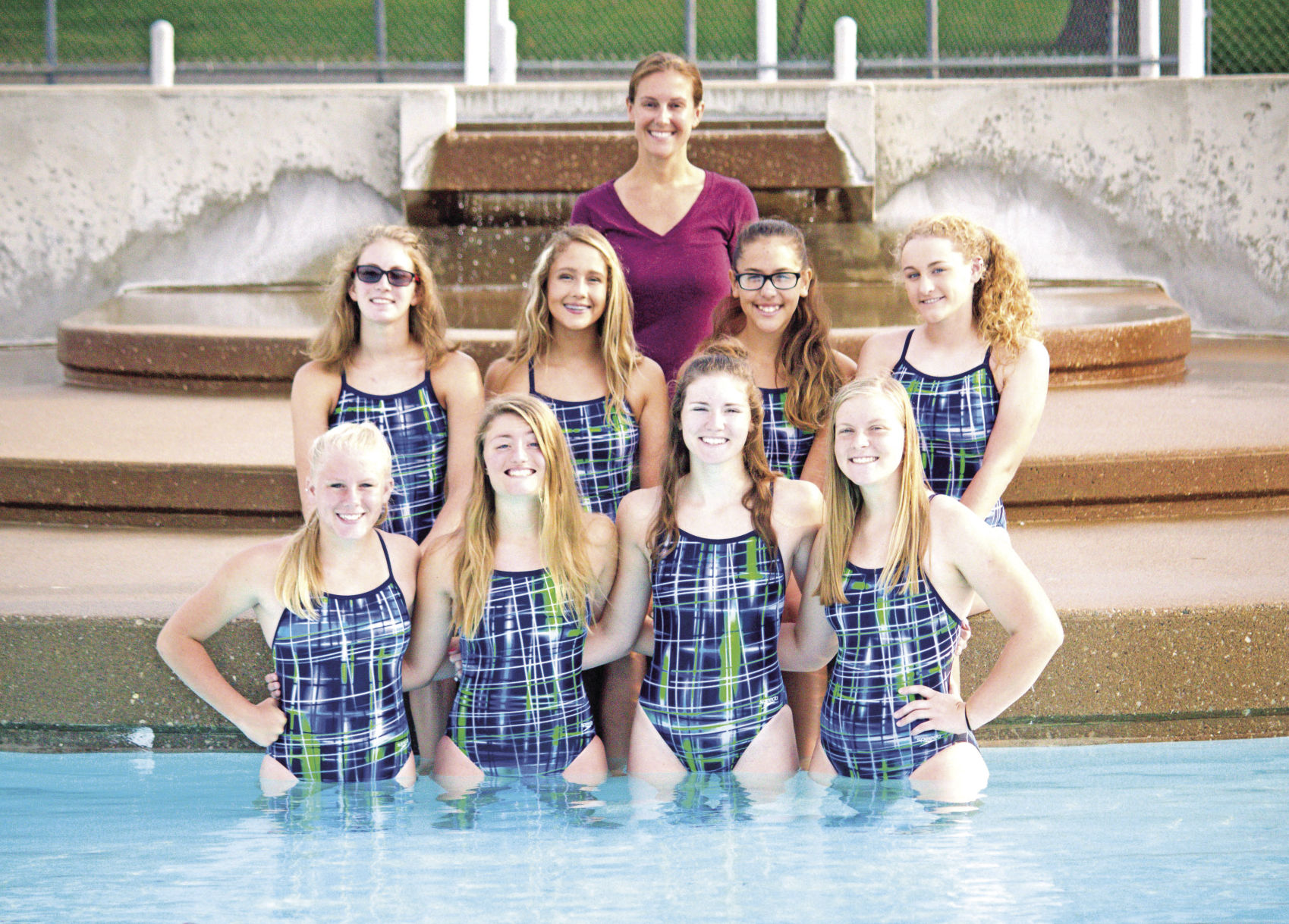 hunter girls swimming team