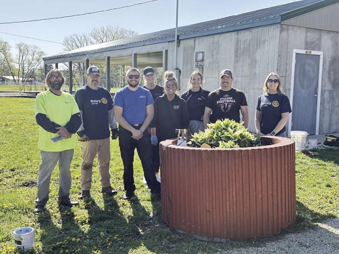 United Way Day of Caring Oelwein Daily Register