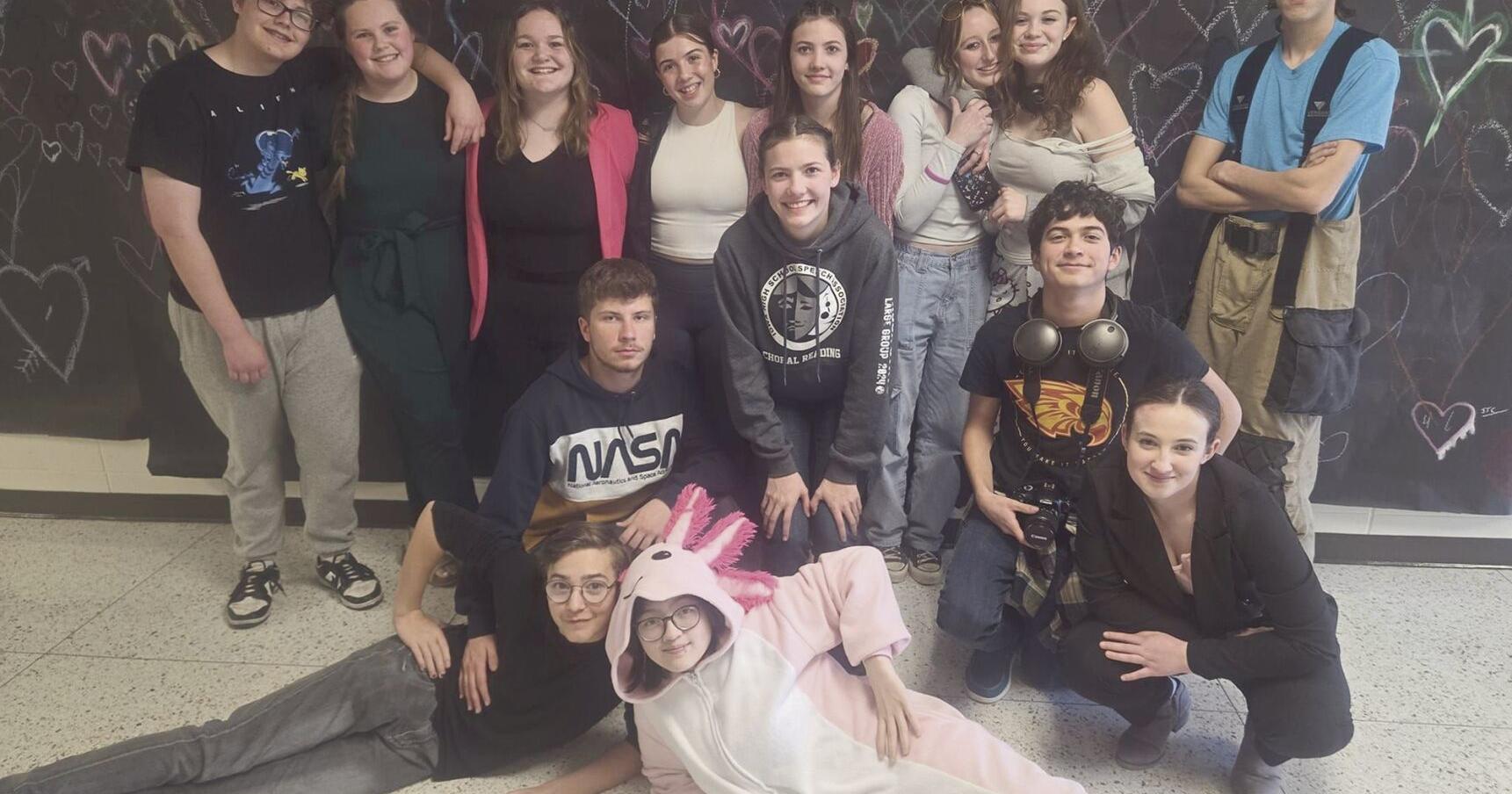 Starmont, Oelwein fare well at state speech - Vimarsana News