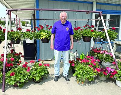 Jesup Lions Flower Basket
