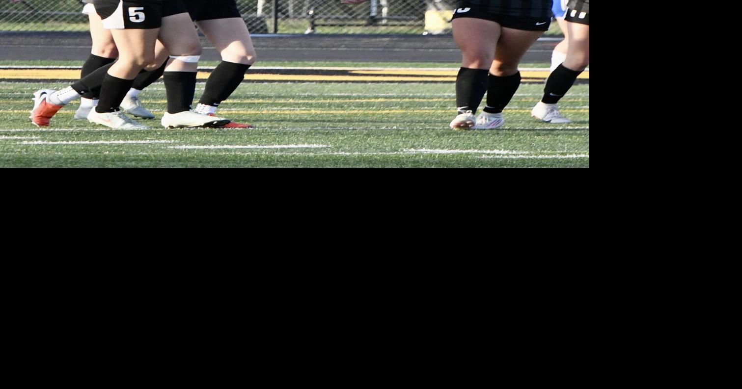Vikettes Score Early and Often