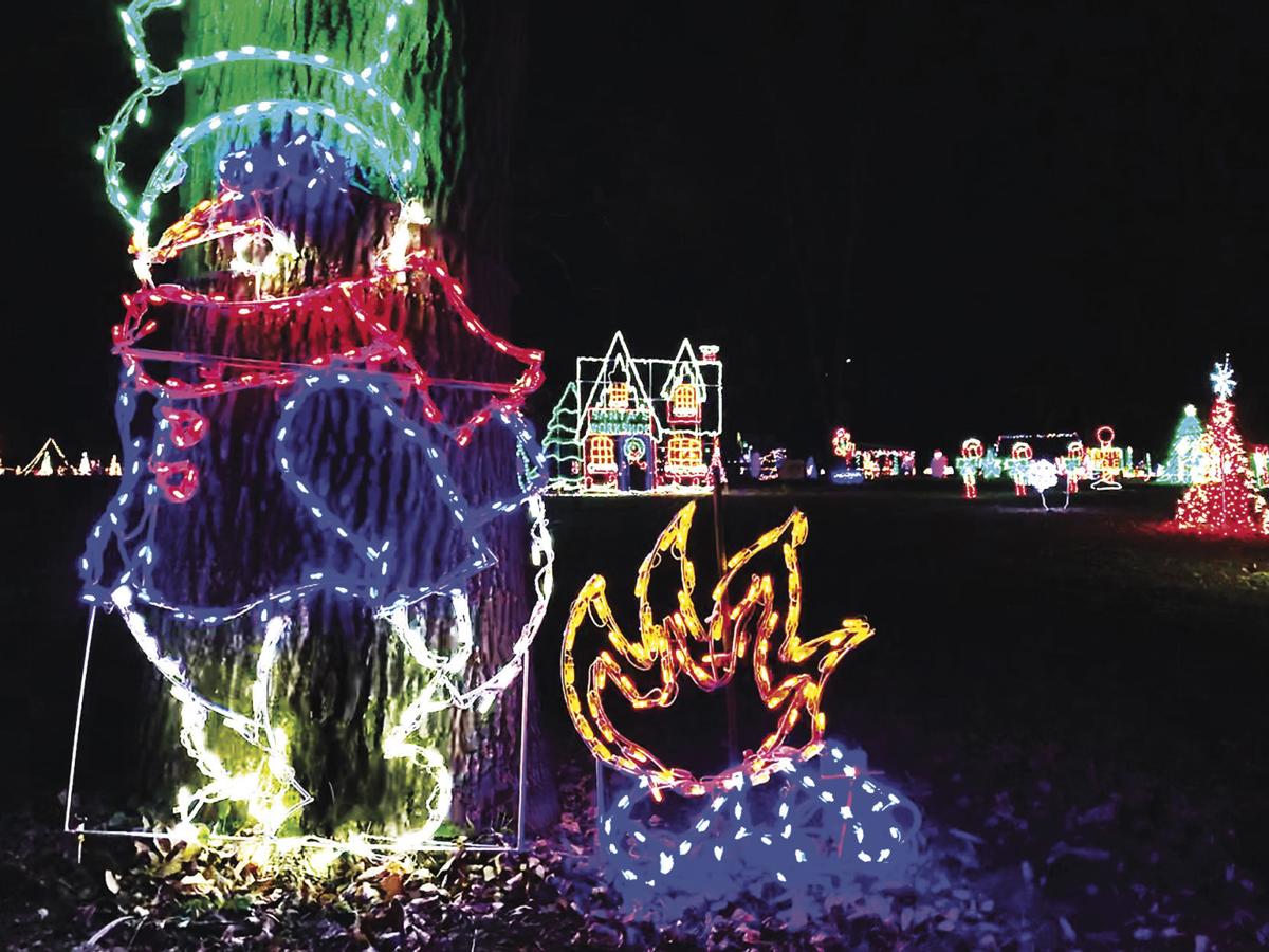 Sumner S Lights In The Park Open For The Season Oelwein Daily