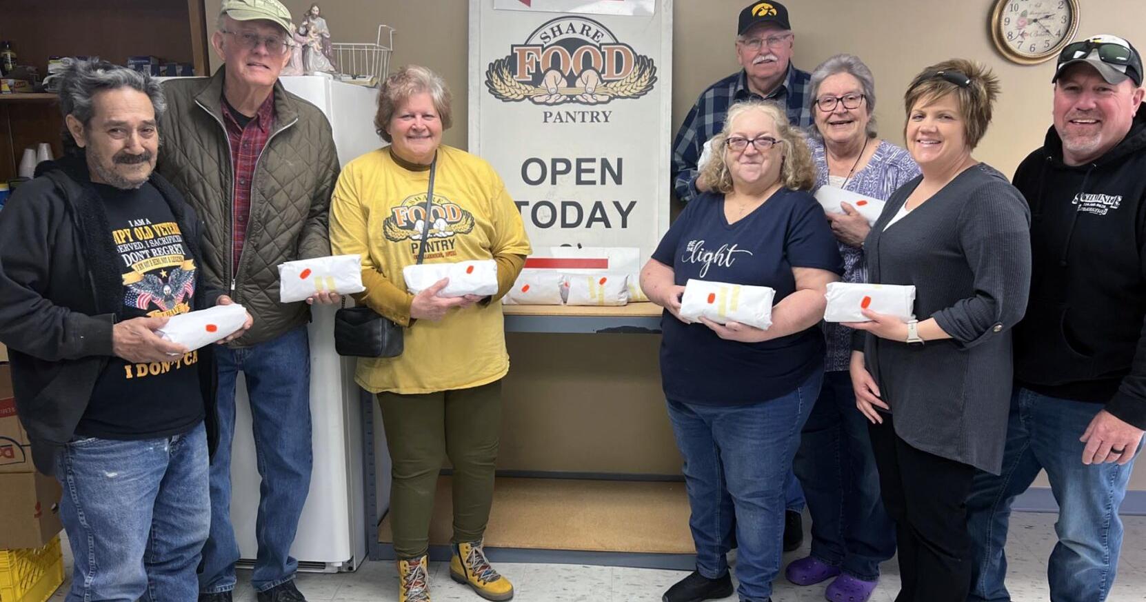 Benton County Pork Producers Donates to Local Food Pantries - Vimarsana News