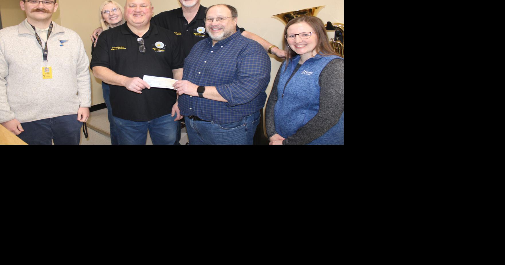 MAMA Donates $1000 to VSMS Music Program