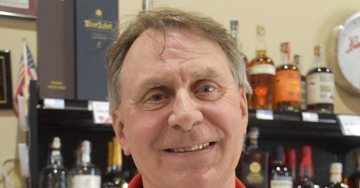 Last call: Mark Iserman retires as manager of Hy-Vee Wine & Spirits - Vimarsana News