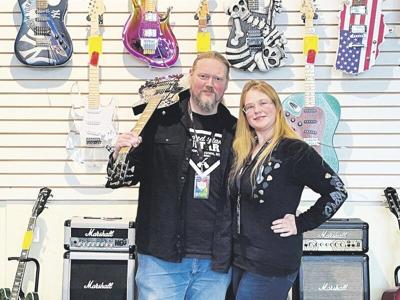 Custom guitar shop is a hit in Cooperstown