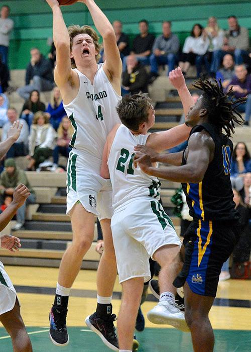 Coronado Boys Basketball Team Holds Two Game Lead In City League
