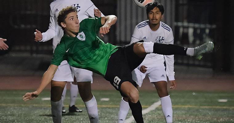 Islander Loyal Aztec CHS Alum CJ Fodrey Prepares For Soccer