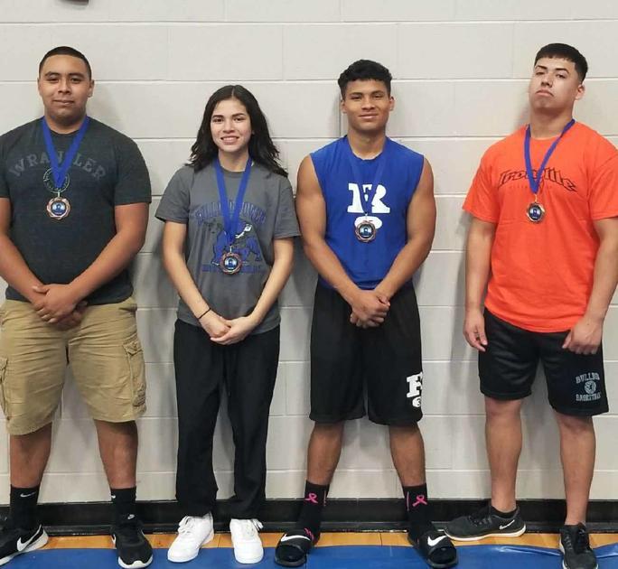Rice powerlifters finish strong