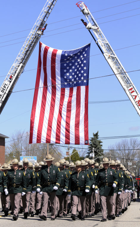 120419_ET_TJE_FUNERAL_6.JPG