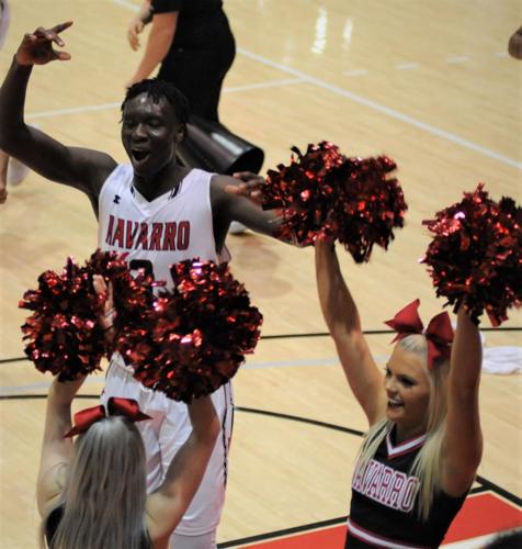 Navarro Basketball: Dawgs win thriller over Kilgore 73-71 ...