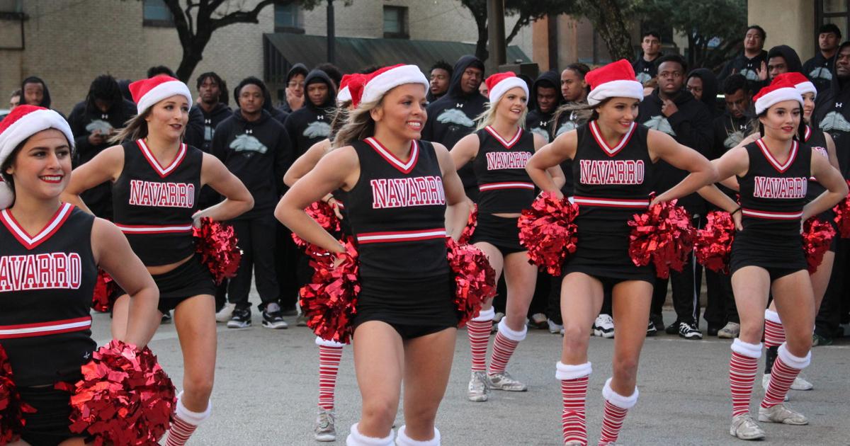 Corsicana readies for Heritage Bowl, Christmas Parade News