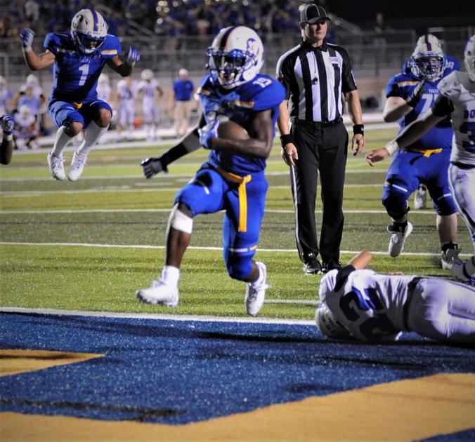 Gc Football Daniels Td Run Completes Dramatic Tigers 40 34
